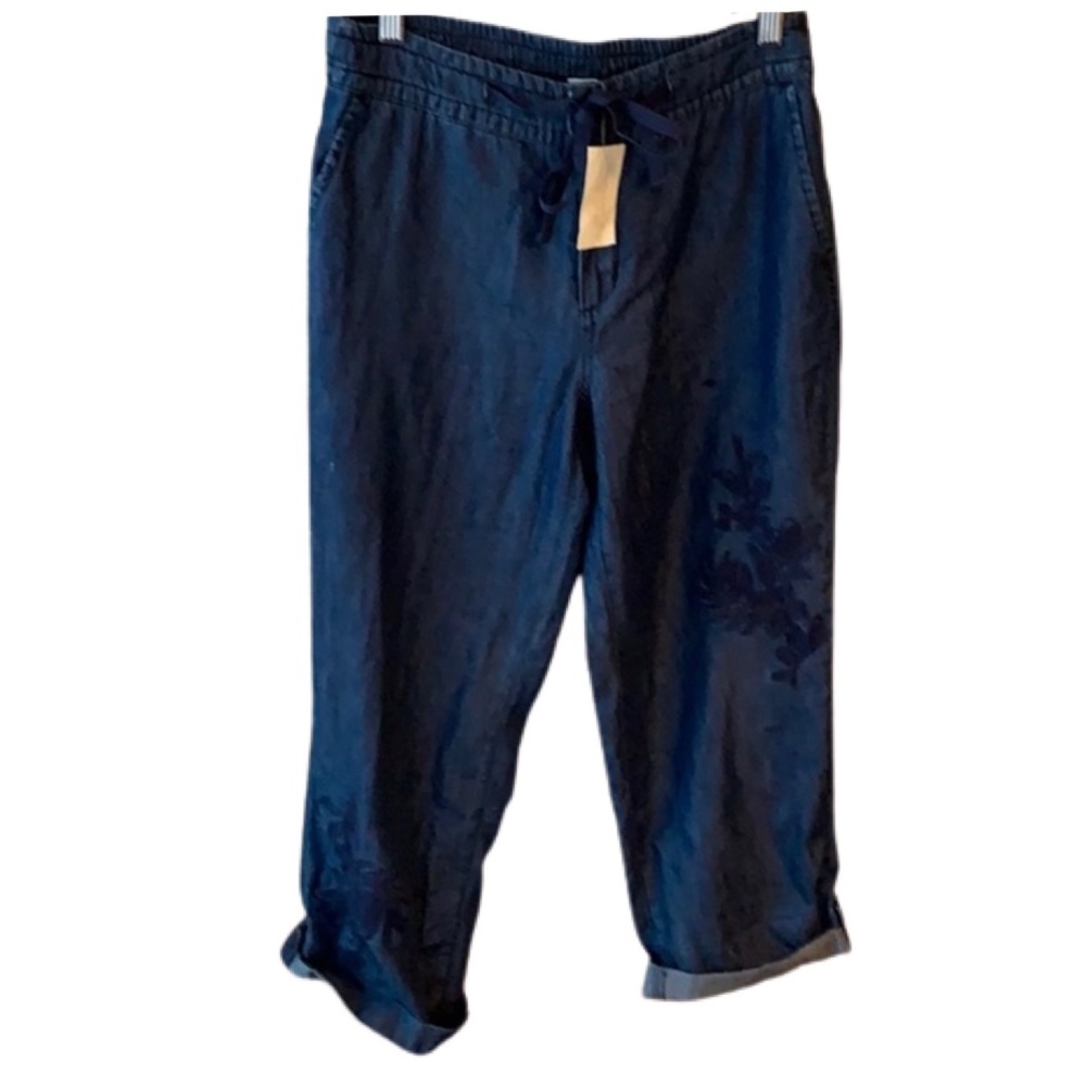 Christopher & Banks Embroidered Cropped Jeans